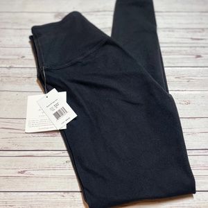 Beyond Yoga Jet Black Leggings Size Medium